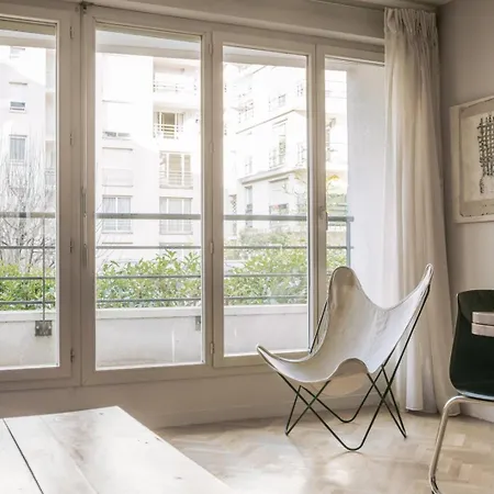 Guestready - De Charme Pres Du Buttes Chaumont Lejlighed
