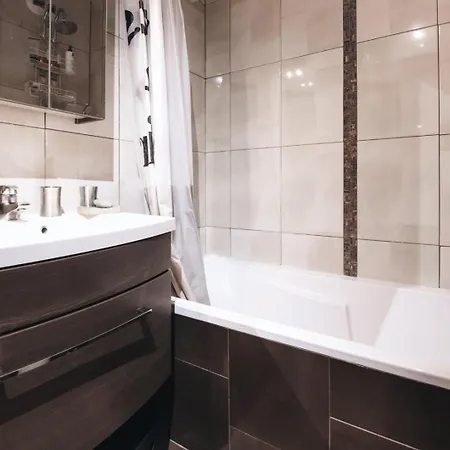 Guestready - De Charme Pres Du Buttes Chaumont Paris